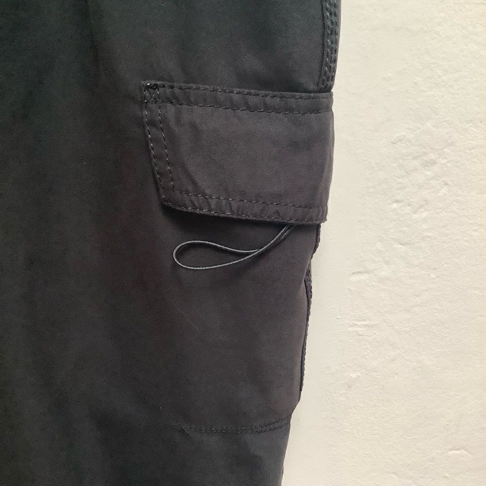 Quick Silver Board Shorts Men Medium Euc - image 2